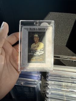 Juan Soto auto /15 baseball card