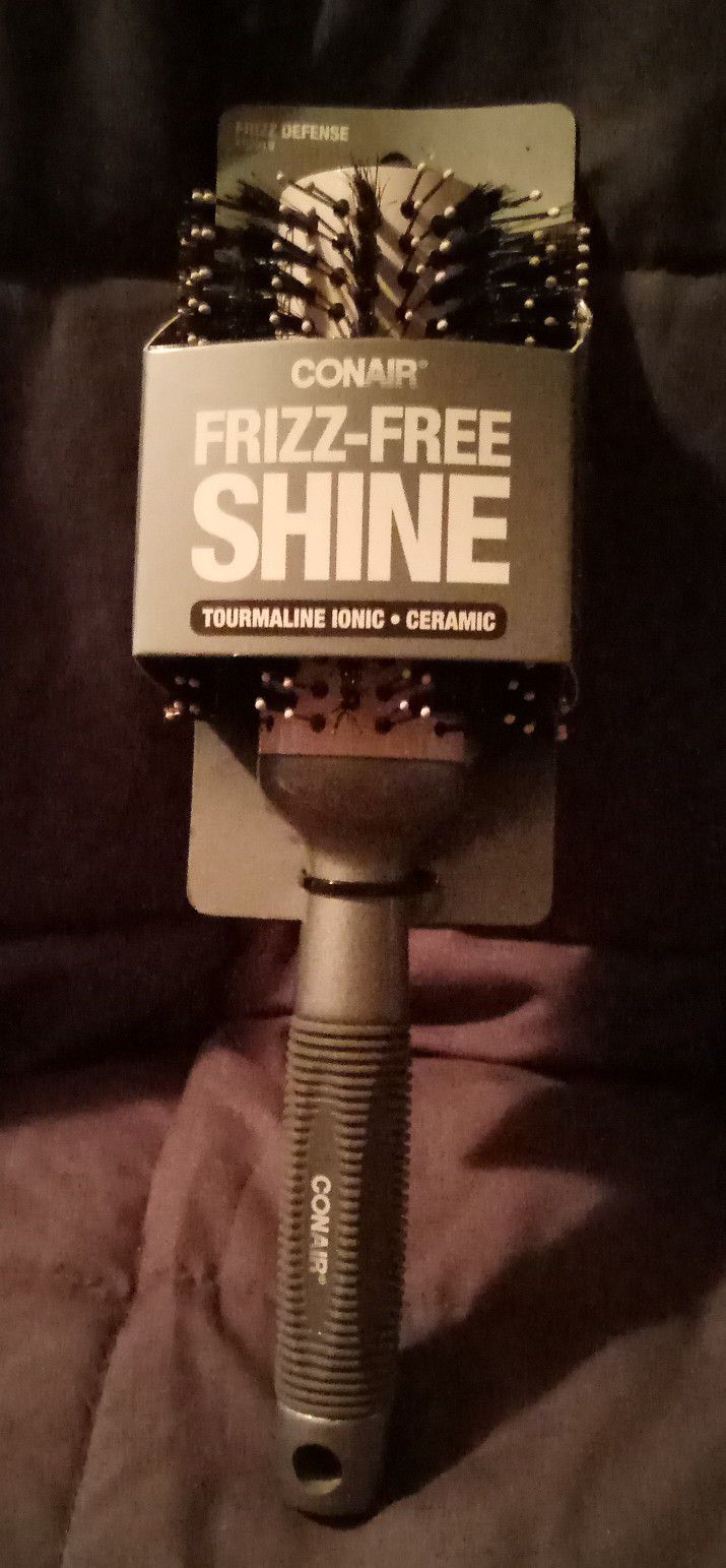 Conair Frizz-Free Shine Brush