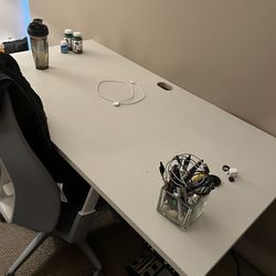 Standing desk & chair