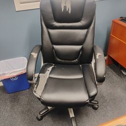 Free Chair 