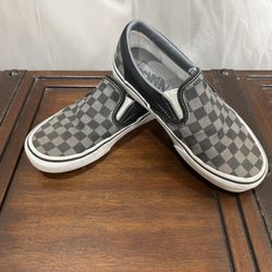 Boys 3.5 Checker Vans Black And Gray