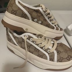 Gucci Sneakers Woman’s 