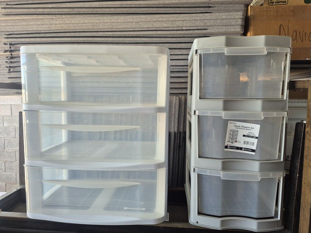 $25, For Both/// Two Plastic Storage Organizer In Very Good Condition 