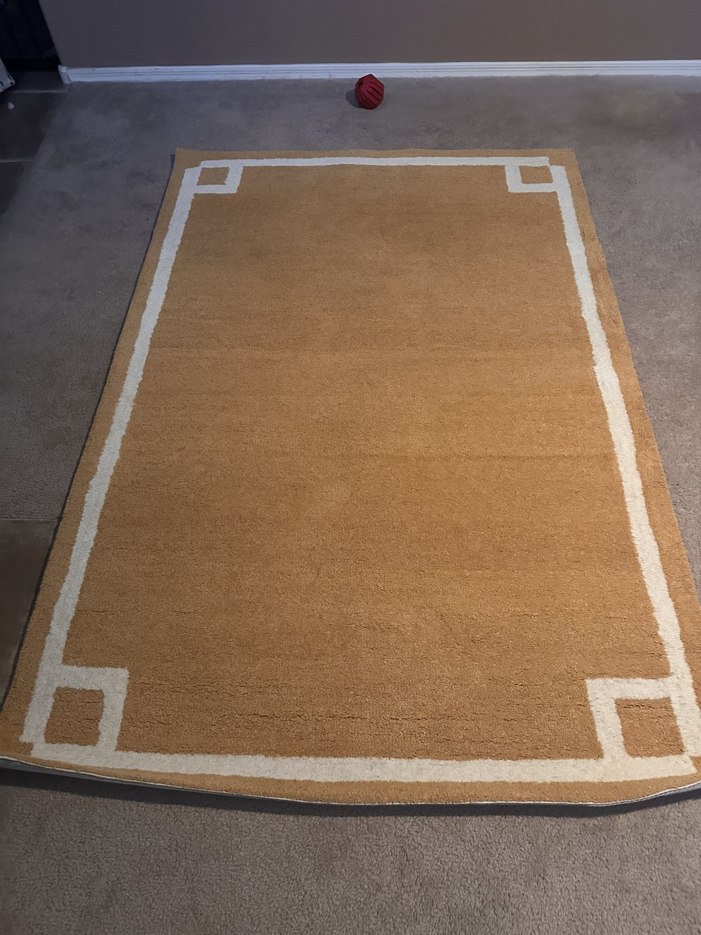 Rug - Brand New- Golden Yellow Wool 4'x6'