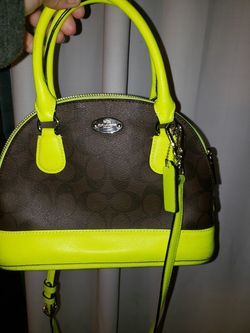 COACH PURSE. GREAT CONDITION. RARE TO FIND. Cora mini domed for Sale in San Antonio TX OfferUp