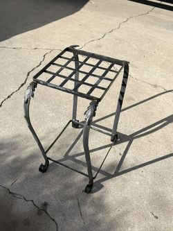 Metal plant stand 