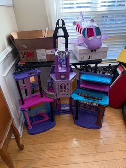 Monster High Deadluxe High School Playset
