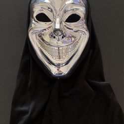 Creepy Silver Smiling Halloween Mask
