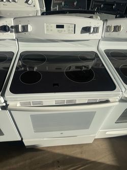 Ge electric oven range / stove / estufa