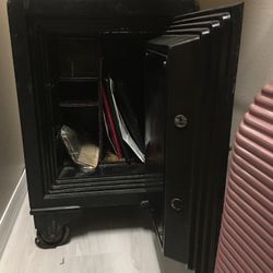 Antique Combination, Safe Fireproof , On wheels 700 pound roll it away
