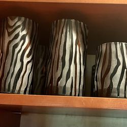 Beautiful Z GALLERIE Zebra  Strip Glasses-NEW-