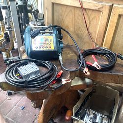 Miya Epoch US-8 Electric Reel - Runs On 12V and 24V