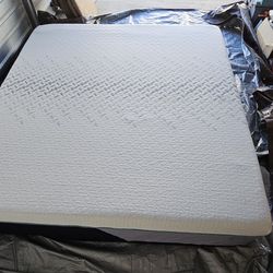 Nectar Premier Hybrid, King, Like New, Perfect Condition