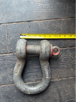 Shackle