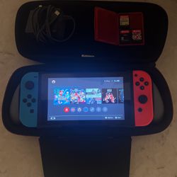 Nintendo Switch with 3 Games and Case MINT