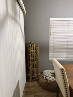 Wine holder