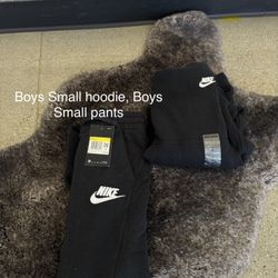 Boys Nike Hoodie/Pants Matching Set