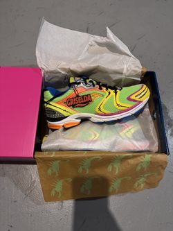 Saucony “Westside Gunns My Saucony Glowing “