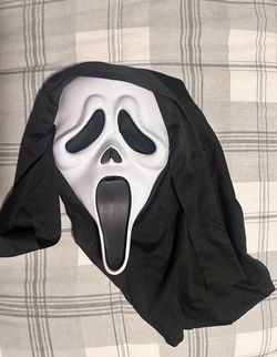 Costume