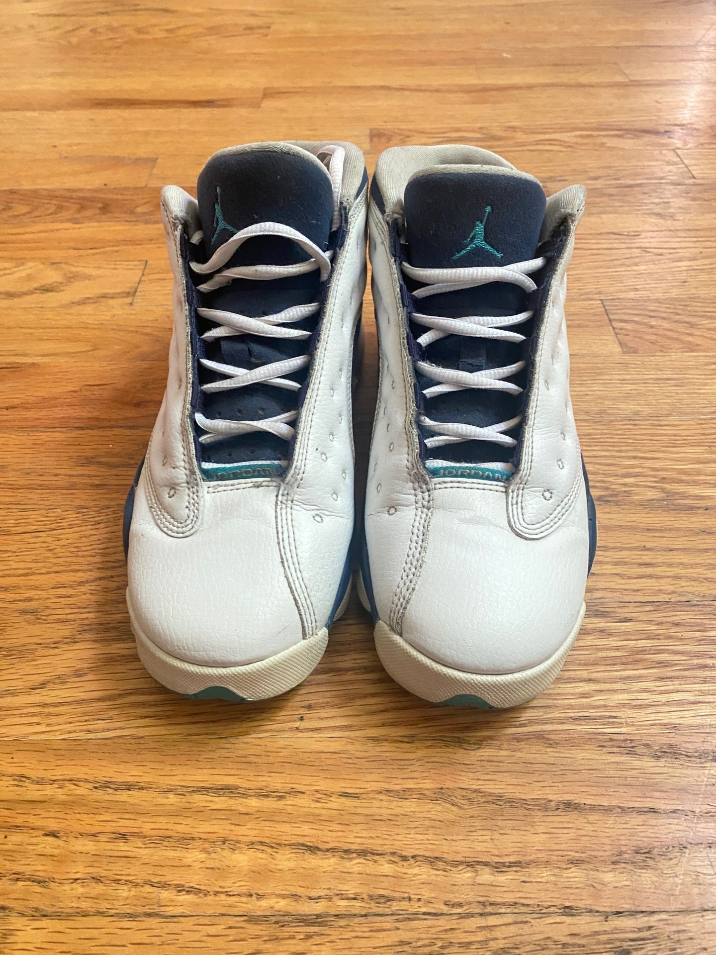 Low Hornets Air Jordan 13 Retro Blue