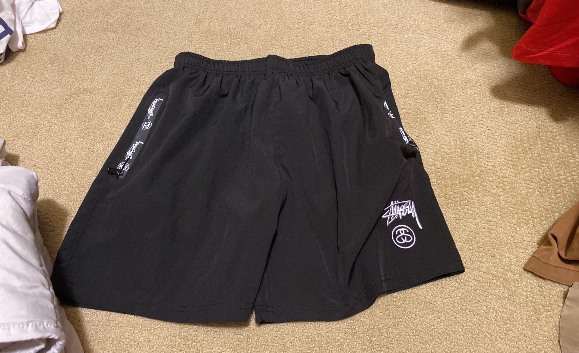 stussy shorts size M