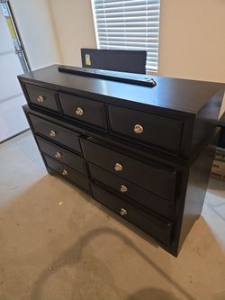 Black Bedroom Dresser with Mirror