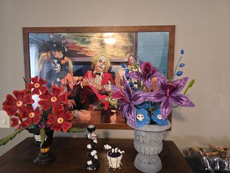 Carnivorous Plant & Beetlejuice Halloween Decor
