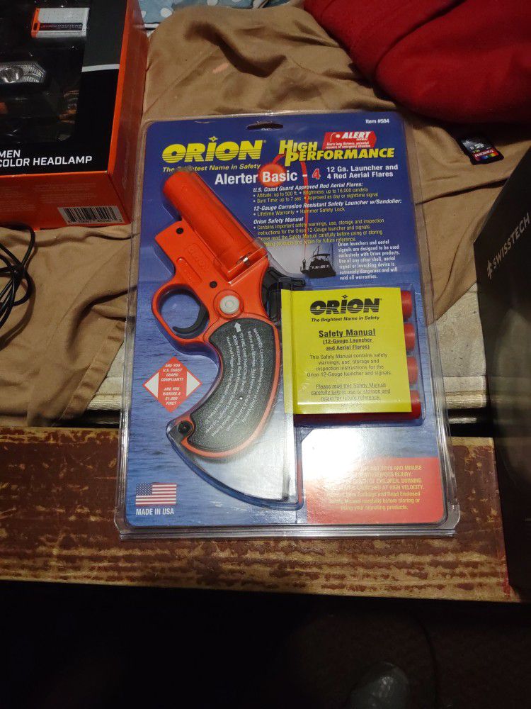 Orion High Performance Flare Gun(12 Ga.) With 4 Red Ariel Flares