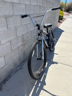 Crew CB29 wheelie bike