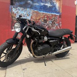 2019 triumph street twin 900 low miles 3,876