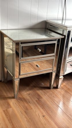 Mirrored Furniture