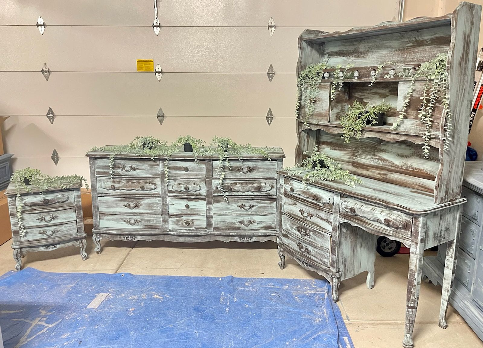 Gorgeous Antique Blue And Brown 2 Piece Set
