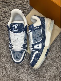 Shoe lv size 8.5