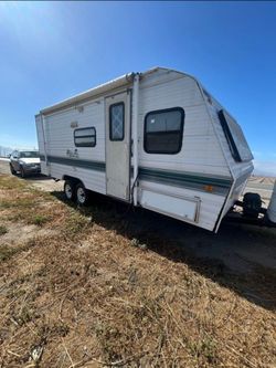 1996 fleet wood trailer