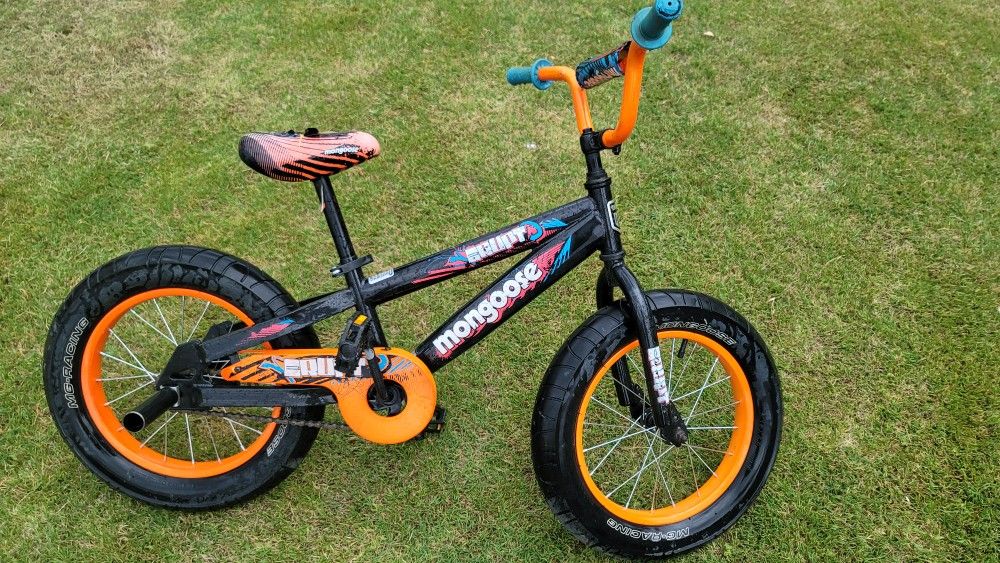 Mongoose Erupt Kid's Bike 16