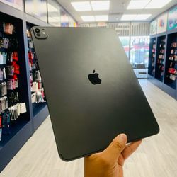 IPad Pro 13inch Wi-Fi and LTE 256GB M5