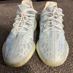 Yeezy Boost 350 V2 Size 11