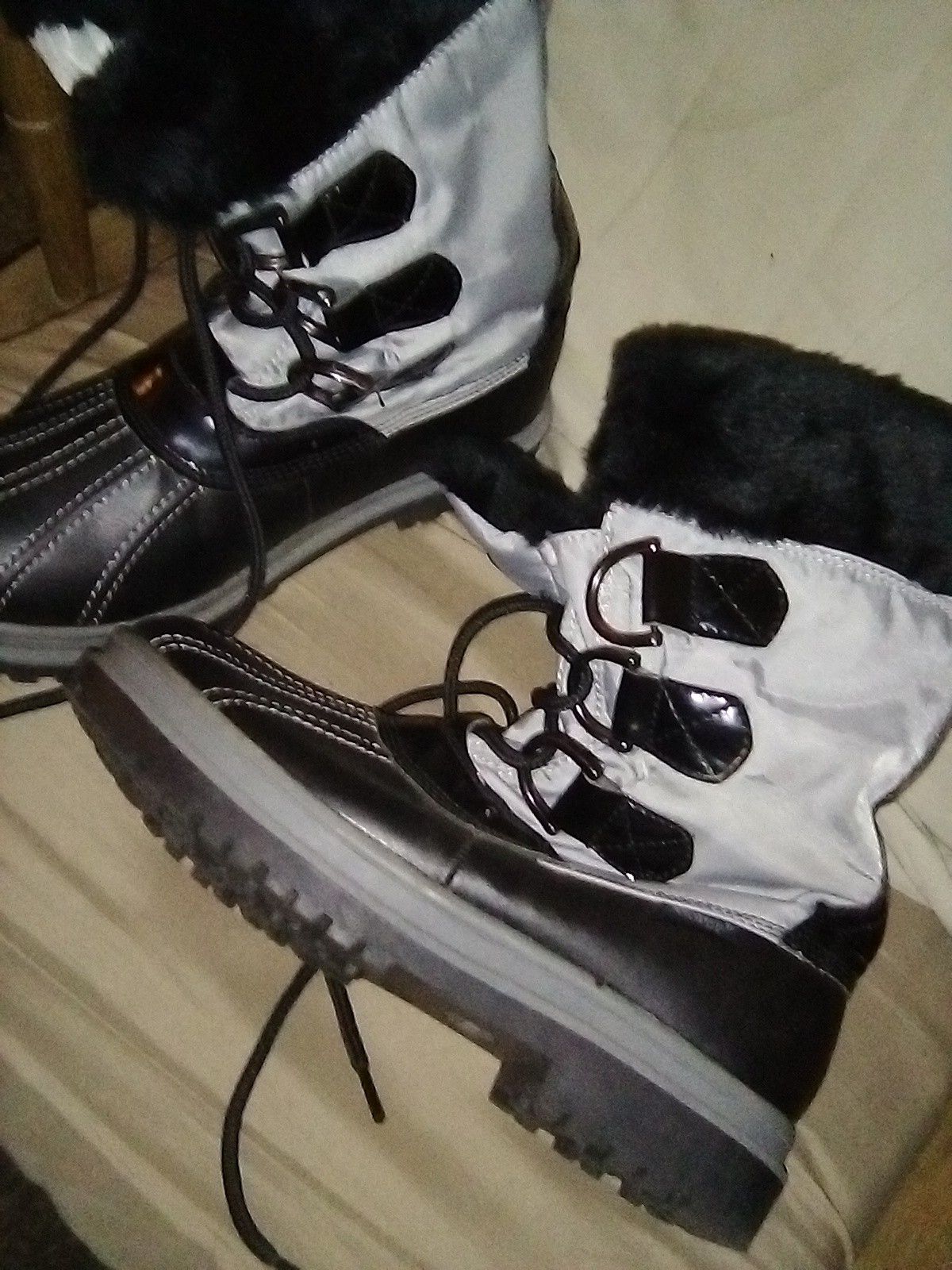 Khombu boots