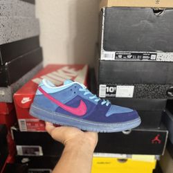 Nike SB Dunk Low Run The Jewels size 9 VNDS 