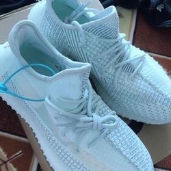 adidas originals Yeezy Boost 350 v2 Cloud White Reflective		
		
