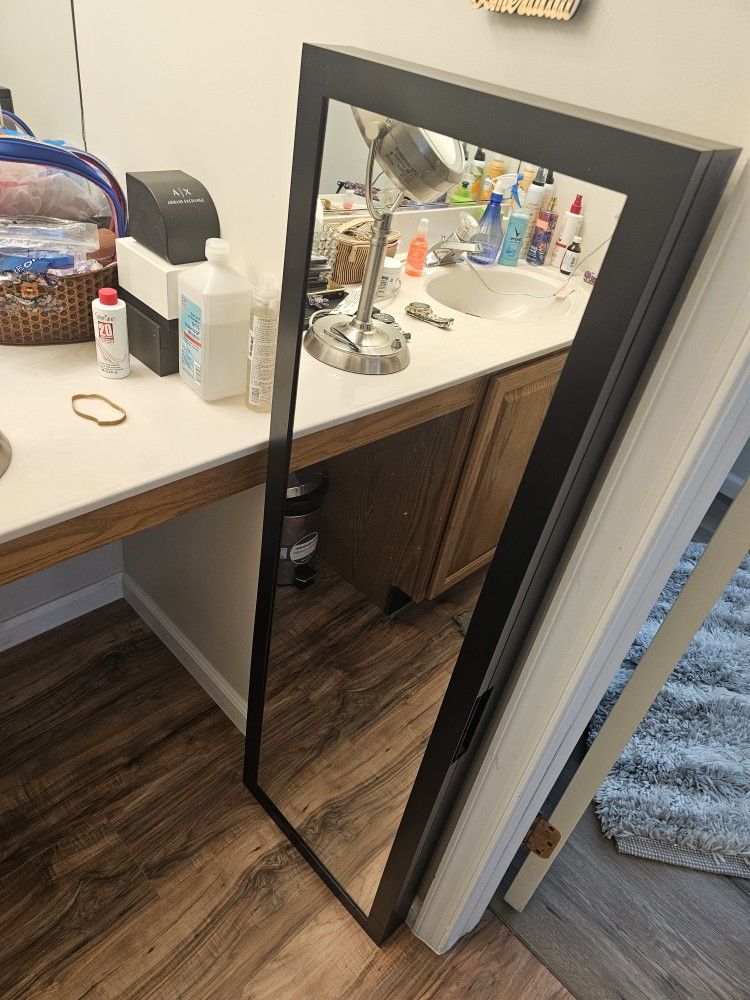 Mirror Jewelry Storage Cabinet Great Condition