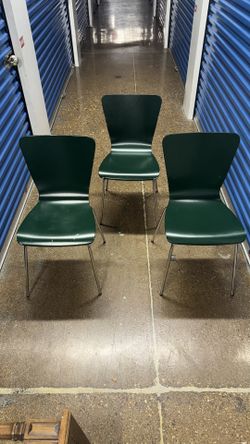 deep hunter green indoor dining chairs