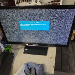 SMALL 24 INC SAMSUNG TV