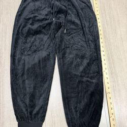 Fashion Nova Black Velour Joggers M