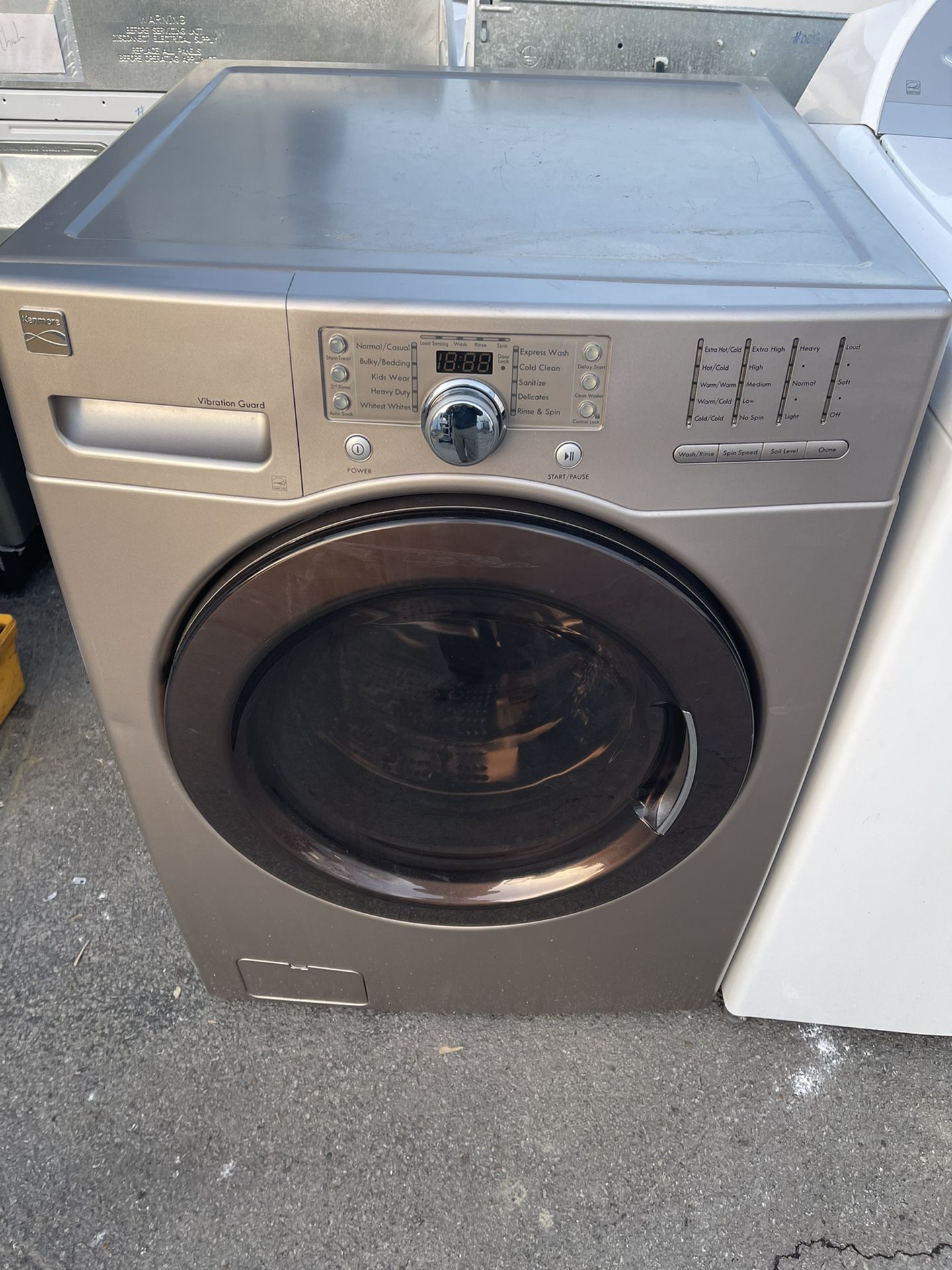 Kenmore washer & dryer set, you can make them stackable, they work perfectly like new  Payments & delivery available