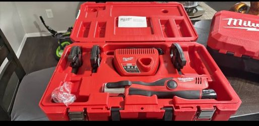 Milwaukee press tool m12 fuel