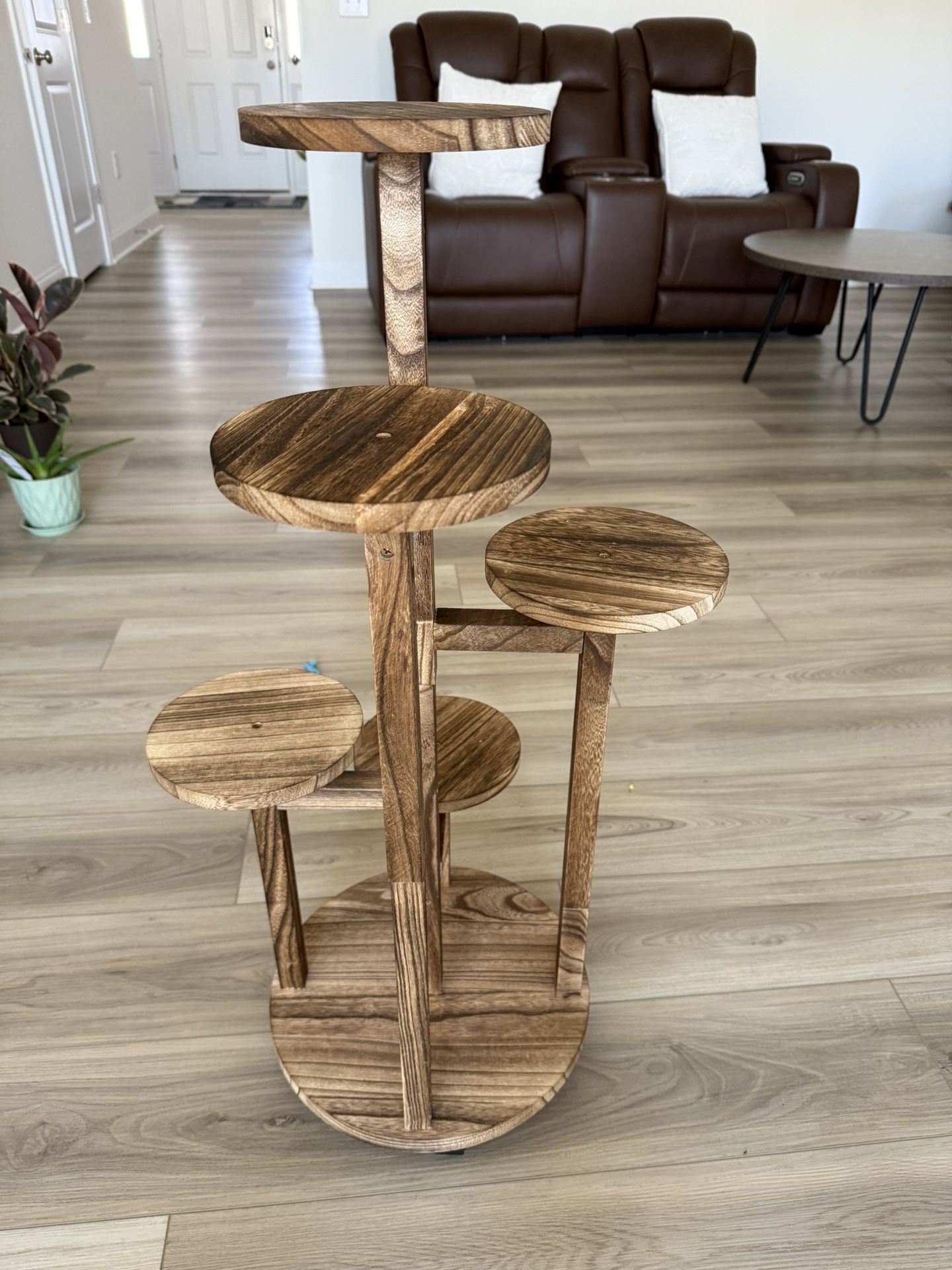 5 Tier Indoor Plant Stand .