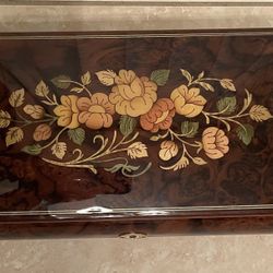 Musical Jewelry Box