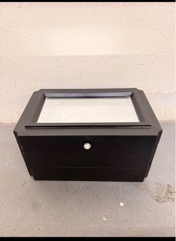Jewelry Box with Mirror – $30