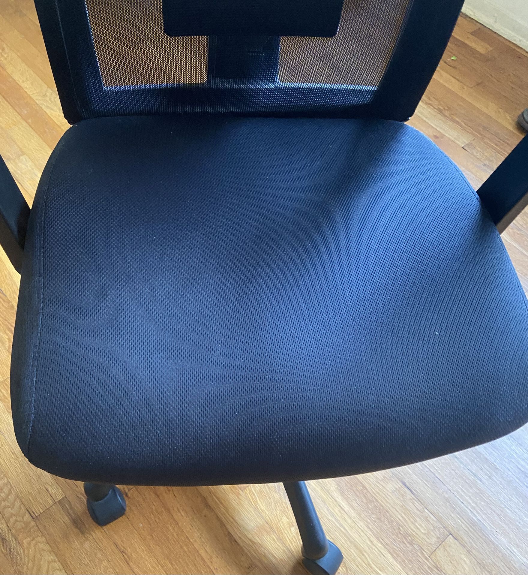 Computer Table & Chair